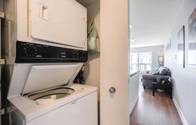 Квартира на Квинс Квей Запад, Олд Торонто, Торонто,  Онтарио,   Канада за C$810 000