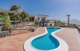 Роскошная вилла с гостевым домом, бассейном и видом на море в Адехе, Тенерифе, Испания за 1 595 000 €