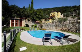 Престижное историческое поместье с большим садом, бассейном, гостевым домом и гаражом, на берегу озера, Гаргано, Италия за 6 200 000 €