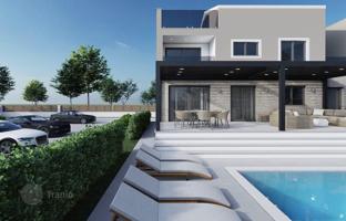 5-комнатный дом 151 м² в Порече за 590 000 €