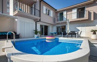 5-комнатная вилла 225 м² в Башка-Вода за 1 350 000 €