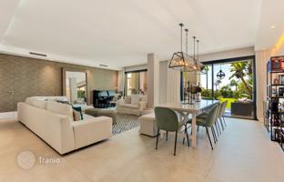 10-комнатная квартира 270 м² в Бенаависе за 1 449 000 €