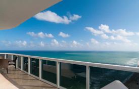 Меблированная квартира с видом на океан в резиденции на первой линии от пляжа, Санни Айлс Бич, Флорида, США за $1 336 000