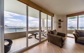 Четырехкомнатные апартаменты на первой линии от океана в Майами, Флорида, США за 1 298 000 €