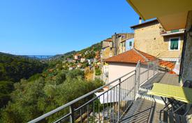 Меблированный дом с видом на море и горы, Валлебона, Лигурия, Италия за 350 000 €