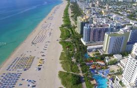 Двухкомнатные апартаменты на берегу океана в центре Майами-Бич, Флорида, США за $849 000
