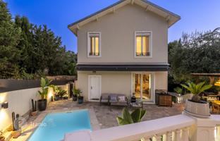 7-комнатная вилла в Ле-Канне за 1 590 000 €