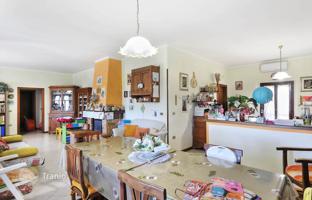4-комнатная вилла 390 м² в Кампилья-Мариттима за 790 000 €
