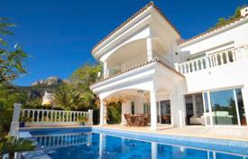 Красивая вилла с бассейном и видом на море, Альтеа, Испания за 780 000 €