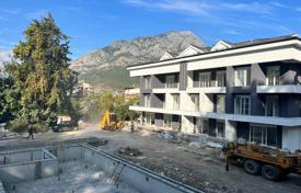 Квартира на стадии строительства с видом на горы в Кемере за $282 000