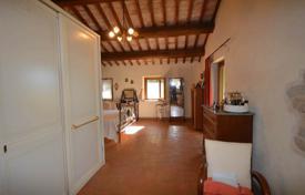 5-комнатная вилла 500 м² в Туоро-суль-Тразимено, Италия за 900 000 €