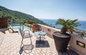 Вилла с бассейном и панорамным видом на море недалеко от пляжа, Финале-Лигуре, Италия за 2 700 € в неделю
