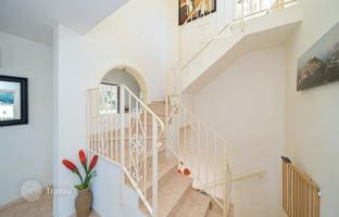 5-комнатный коттедж 271 м² в Морайре за 895 000 €