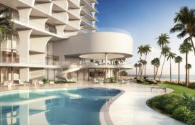Комфортабельные апартаменты с террасой и видом на океан в здании с бассейном и спа-центром, Санни Айлс Бич, США за 3 491 000 €