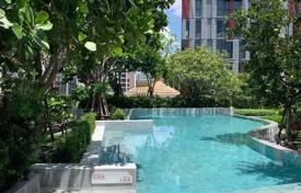 1-комнатные апартаменты в кондо в Ваттхане, Таиланд за $181 000