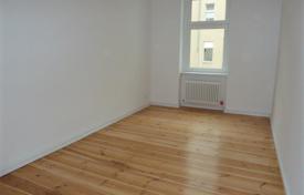 Трехкомнатная квартира с арендатором в историческом здании, Мариендорф, Берлин, Германия за 429 000 €