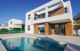 Двухэтажная меблированная вилла с бассейном в Торревьехе, Аликанте, Испания за 399 000 €