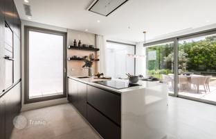 15-комнатная вилла 628 м² в Эстепоне за 2 495 000 €