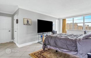 2-комнатная квартира в кондо 122 м² в Халландейл Бич за $439 000