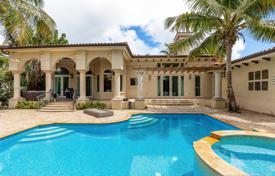 Комфортабельная вилла с бассейном, гаражом и террасой, Майами, США за $1 780 000