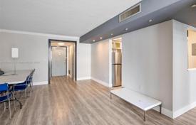1-комнатные апартаменты в кондо 98 м² в Халландейл Бич, США за $330 000