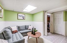 4-комнатный дом в городе в Скарборо, Канада за C$1 840 000