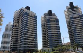 Современные апартаменты с террасой и видом на море в светлой резиденции с бассейном, Нетания, Израиль за $760 000