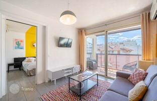 2-комнатная квартира в Антибе за 365 000 €