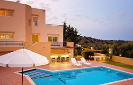 Вилла на холме с панорамным видом на море и бассейном, Малья, Крит, Греция за 3 250 € в неделю