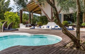 Красивая вилла с бассейном в 400 метрах от пляжа, Каттолика, Италия за 4 500 € в неделю