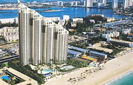 Современные апартаменты с видом на океан в резиденции на первой линии от пляжа, Санни Айлс Бич, Флорида, США за $1 270 000