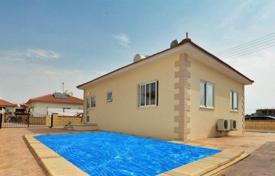 Меблированный таунхаус с бассейном, Ксилофагу, Фамагуста, Кипр за 129 000 €