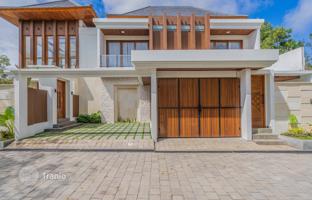 4-комнатная вилла 566 м² в Южной Куте за $534 000