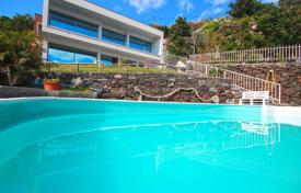 Комфортабельная вилла с бассейном, садом и гаражом, Санта-Круш, Португалия за 445 000 €