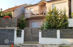 4-комнатный дом 149 м² в городе Цетине за 260 000 €