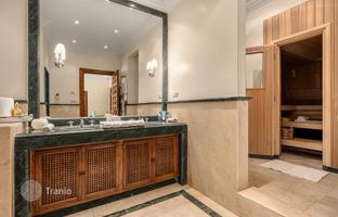 12-комнатная вилла 1 049 м² в Бенаависе за 6 500 000 €