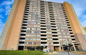 Квартира на Эглинтон-авеню Восток, Торонто, Онтарио,  Канада за C$686 000