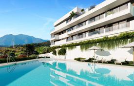 Двухкомнатные апартаменты с террасой рядом с пляжем и центром Эстепоны, Испания за 186 000 €