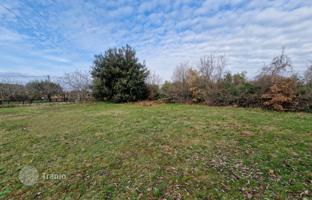 Земельный участок 800 м² в Ровине за 210 000 €