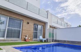 Вилла с большим садом, бассейном, террасой, Аликанте, Испания за 450 000 €
