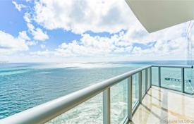 Элитные апартаменты с видом на океан в резиденции на первой линии от пляжа, Санни Айлс Бич, Флорида, США за $2 250 000