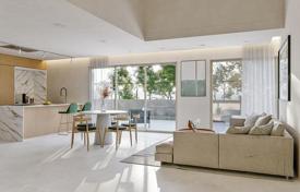 Двухэтажная новая вилла с бассейном, садом и гаражом в Финестрате, Аликанте, Испания за 985 000 €