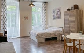 Продается квартира 3+kk после реконструкции на центральной улице в Марианских Лазнях за 256 000 €