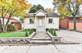 Дом в городе в Норт-Йорке, Торонто, Онтарио,  Канада за C$1 615 000
