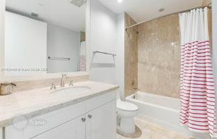 3-комнатная квартира в кондо 288 м² в Бал Харборе за $4 299 000