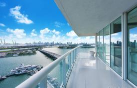 Трехспальные современные апартаменты на берегу океана в Майами-Бич, Флорида, США за 2 881 000 €