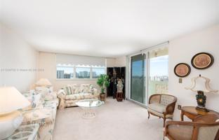 2-комнатная квартира в кондо 126 м² в Халландейл Бич за $389 000