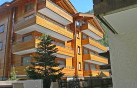 Стильная четырехкомнатная квартира в современном шале, Церматт, Вале, Швейцария за 4 140 € в неделю
