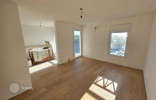 4-комнатная квартира 77 м² в Пуле за 360 000 €