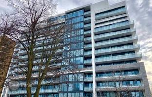 4-комнатная квартира в Янг-стрит за C$900 000